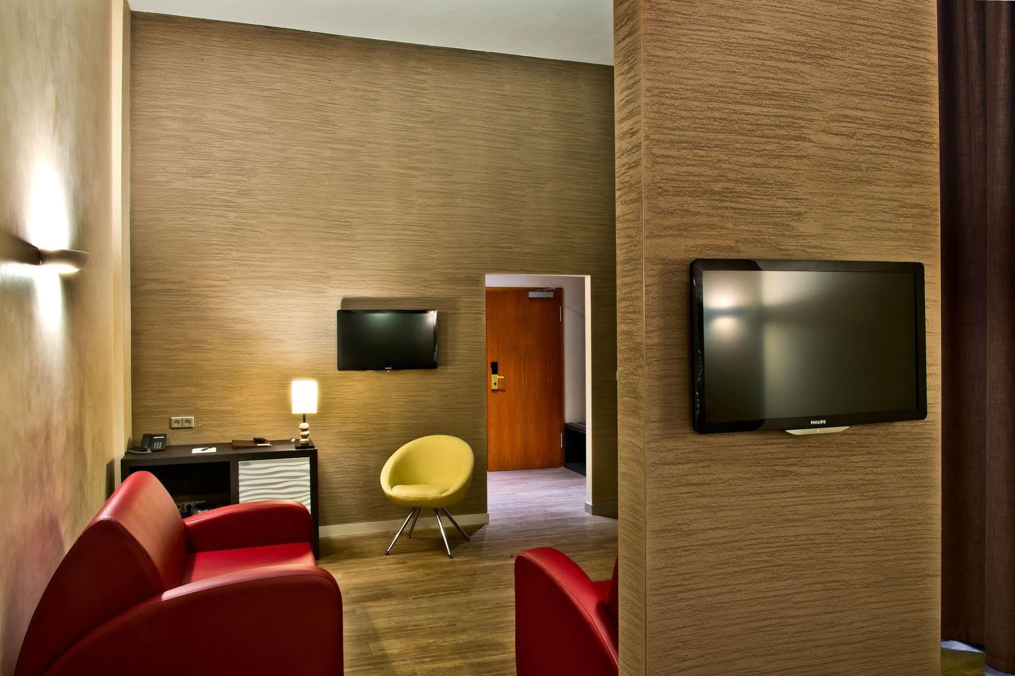 Artim Hotel Berlín Exterior foto